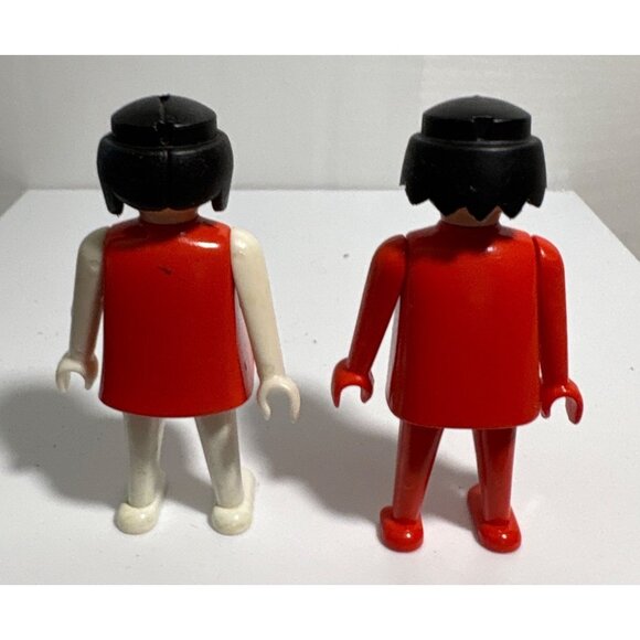 Vintage Playmobil Figures Set Of 2 Red & White Boy Girl - Picture 7 of 8